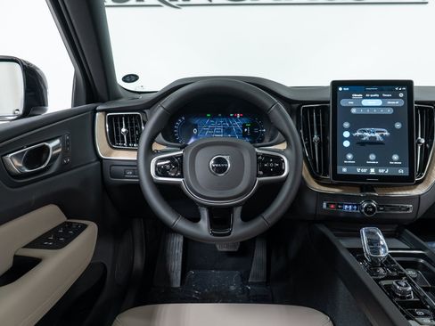 New 2026 Volvo XC60 T8 Plus w/ Protection Package Premier AWD/4WD image 17