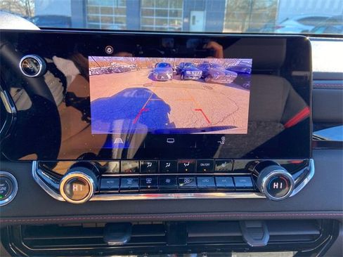 Used 2023 Chevrolet Colorado Z71 w/ Z71 Convenience Package 2 image 22