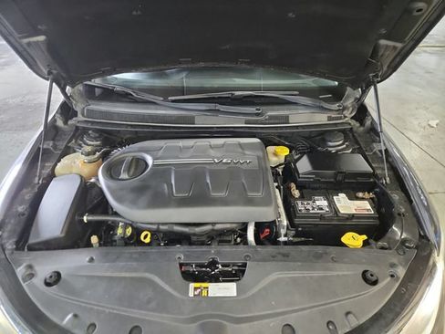 Used 2016 Chrysler 200 C w/ Premium Group FWD image 29