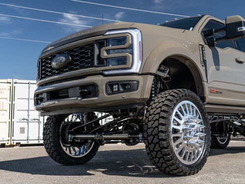 New 2026 Ford F450 Platinum w/ Platinum Plus Package image 12