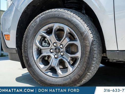 Used 2022 Ford Maverick XLT FWD image 35