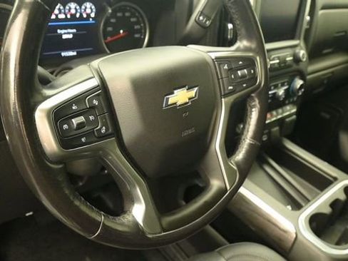 Used 2021 Chevrolet Silverado 1500 LTZ w/ Technology Package AWD/4WD image 16