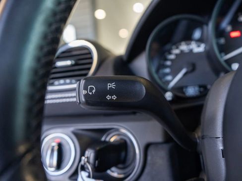 Used 2021 Porsche 718 Boxster Spyder image 17