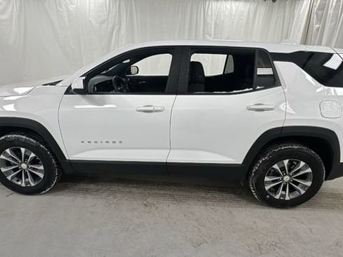 Used 2025 Chevrolet Equinox LT image 6