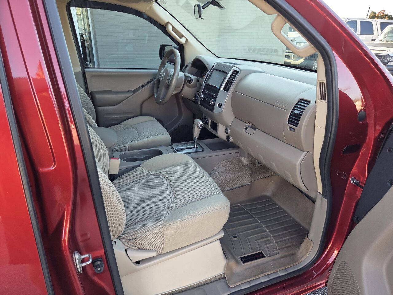 Used 2017 Nissan Frontier SV AWD/4WD image 13