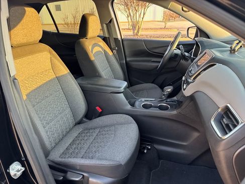 Used 2024 Chevrolet Equinox LT image 13