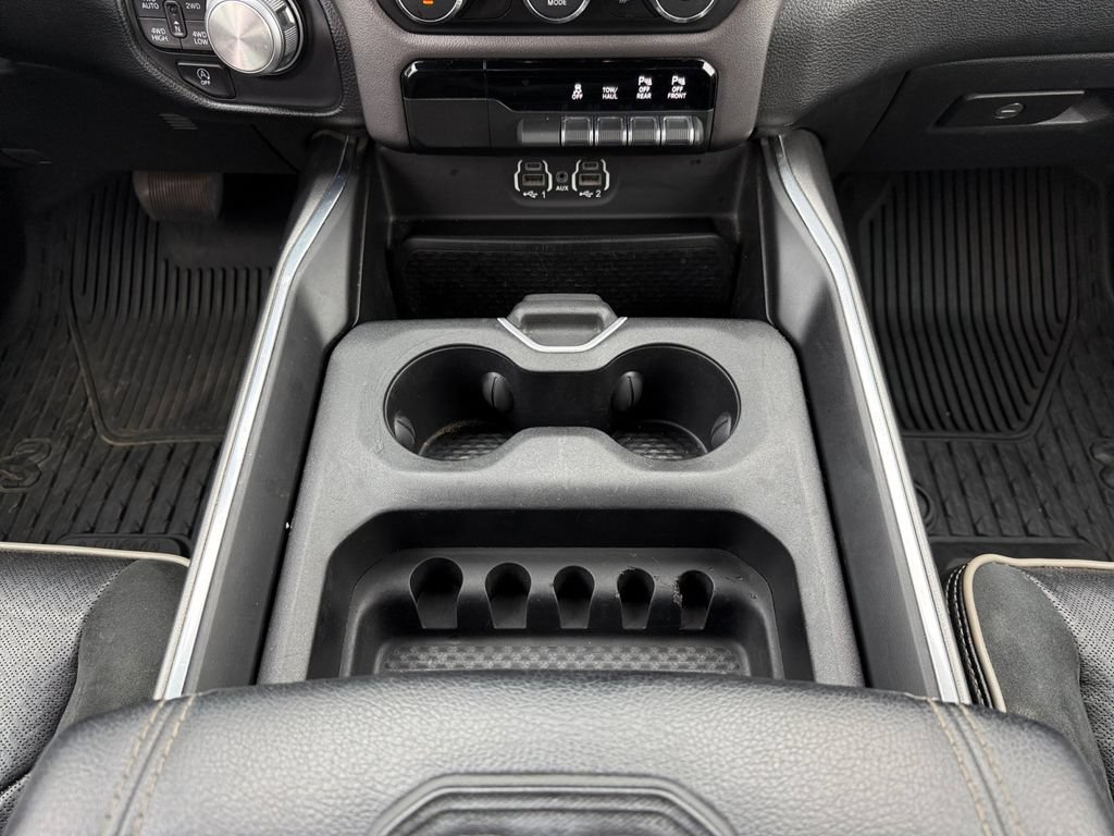 Used 2020 RAM 1500 Laramie w/ Sport Appearance Package AWD/4WD image 15