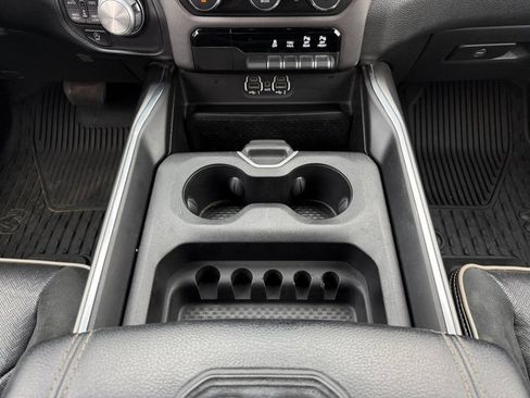 Used 2020 RAM 1500 Laramie w/ Sport Appearance Package AWD/4WD image 15