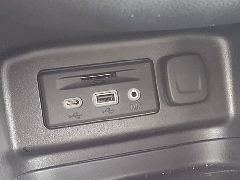 Used 2024 Chevrolet Equinox RS image 8