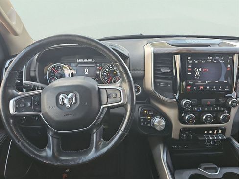 Used 2019 RAM 1500 Laramie AWD/4WD image 17