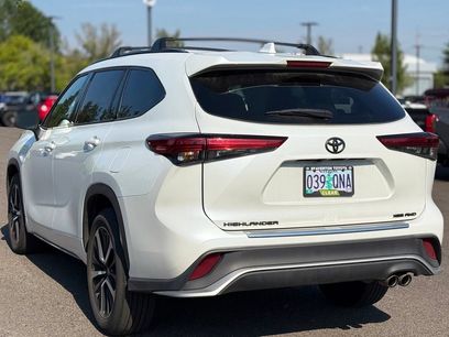 Used 2022 Toyota Highlander XSE