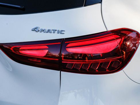 Certified 2025 Mercedes-Benz GLA 250 GLA 250 image 8