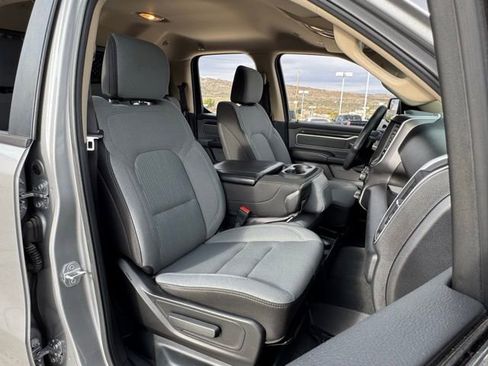 Used 2019 RAM 1500 Big Horn image 31