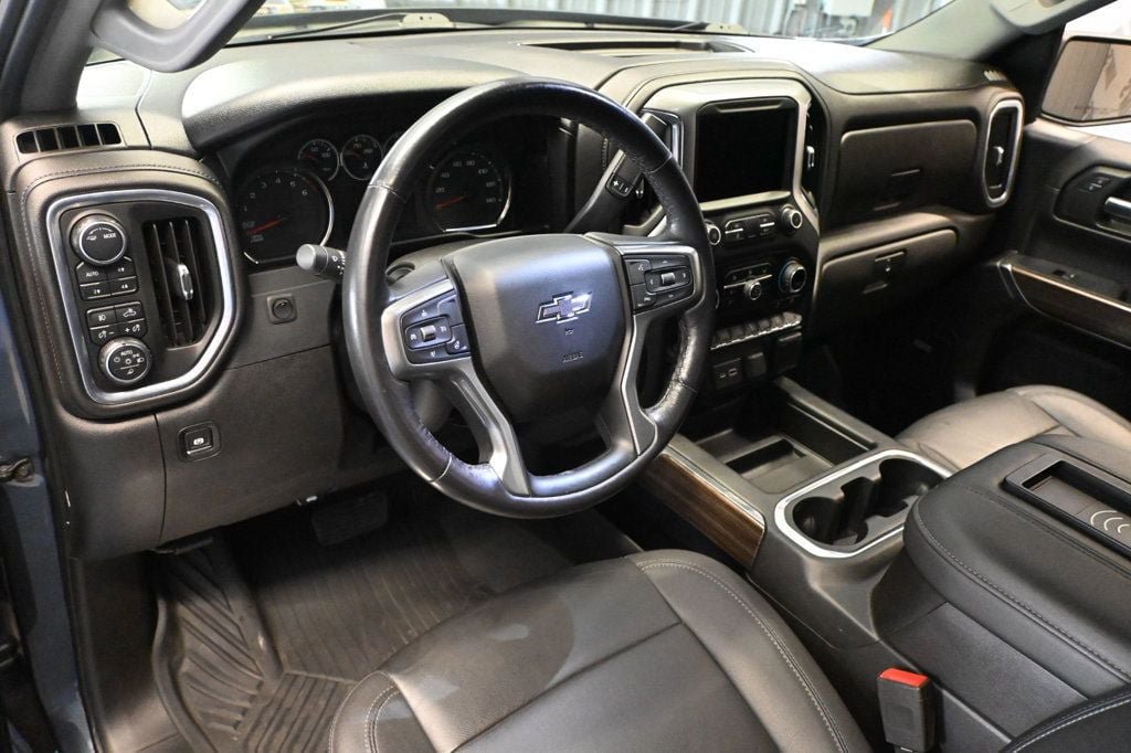 Used 2021 Chevrolet Silverado 1500 LT Trail Boss w/ Convenience Package II AWD/4WD image 12