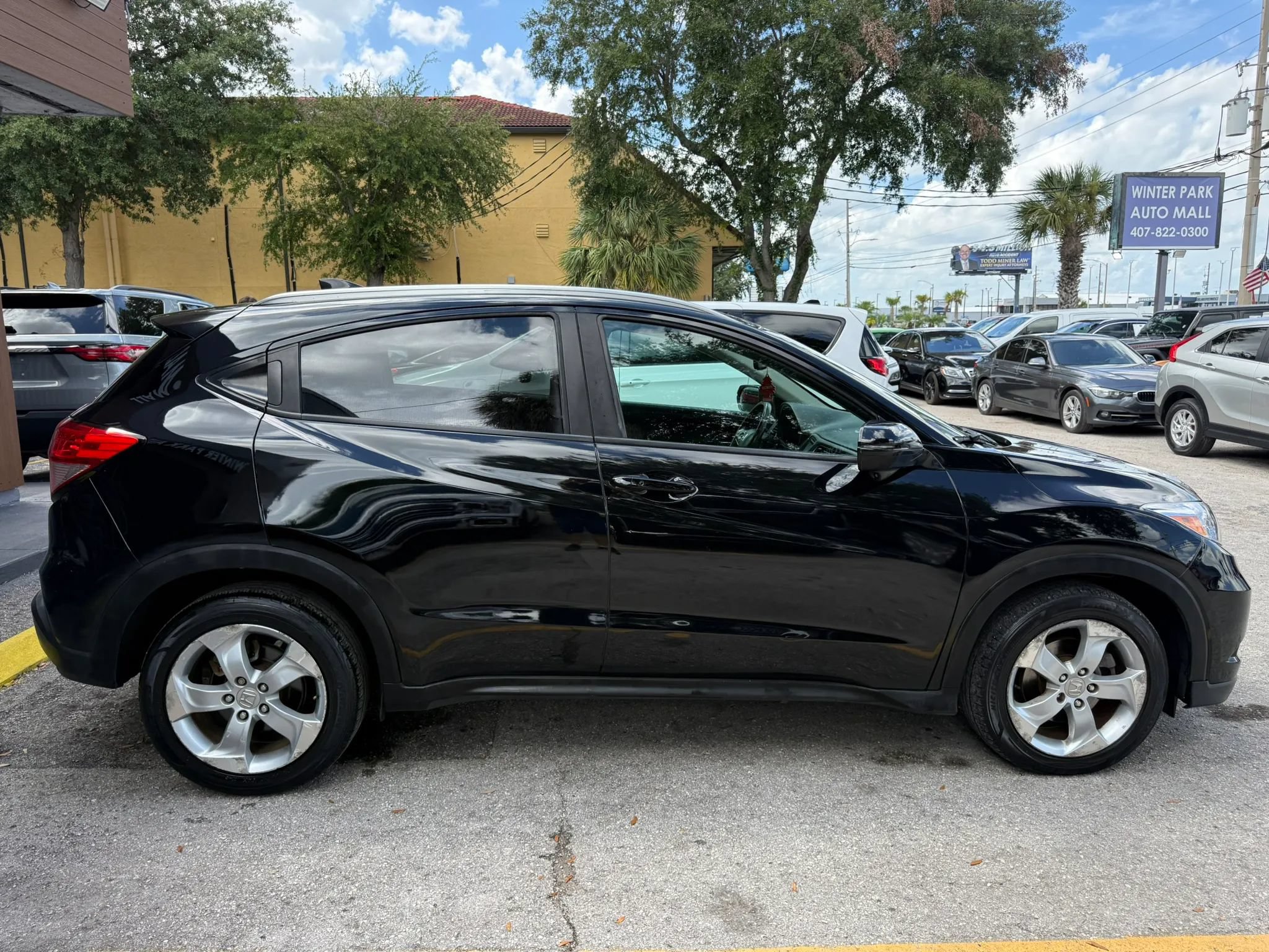 Used 2016 Honda HR-V EX-L image 5