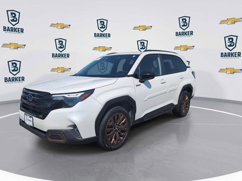 Used 2025 Subaru Forester Sport AWD/4WD image 4