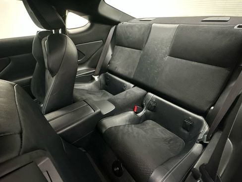 Certified 2022 Toyota GR86 Premium RWD image 10