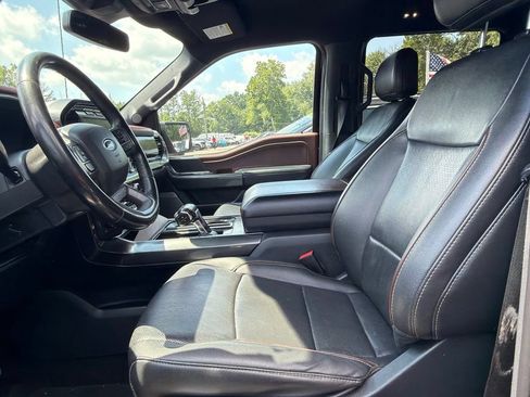 Used 2022 Ford F150 Lariat AWD/4WD image 9