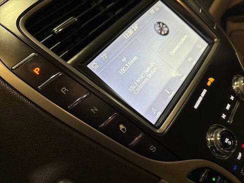 Used 2020 Lincoln Nautilus FWD image 23