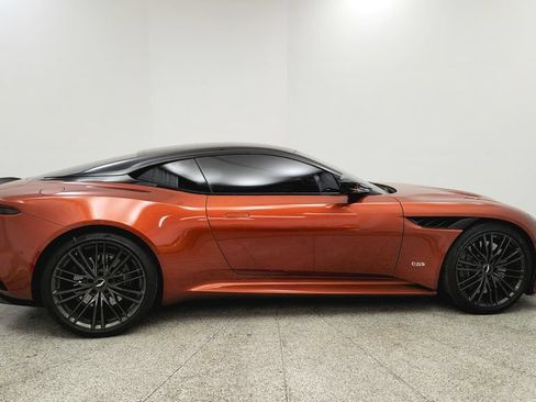 Used 2020 Aston Martin DBS Superleggera RWD image 6