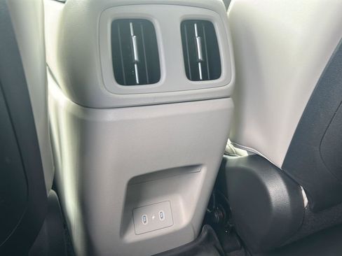 Certified 2025 Hyundai Tucson SEL AWD/4WD image 18
