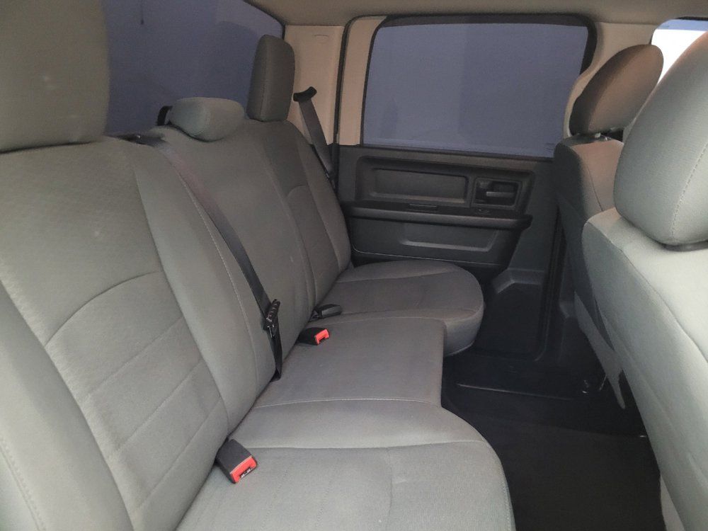 Used 2018 RAM 1500 Express RWD image 19