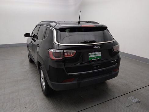 Used 2021 Jeep Compass Sport image 6