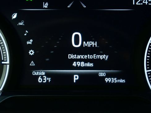 Used 2022 Toyota Venza XLE AWD/4WD image 27