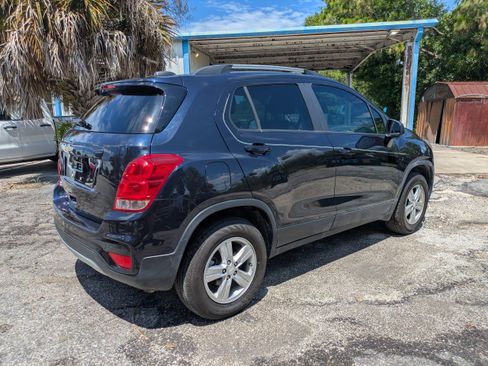 Used 2022 Chevrolet Trax LT AWD/4WD image 4