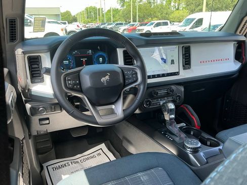 Used 2025 Ford Bronco Heritage Edition AWD/4WD image 26