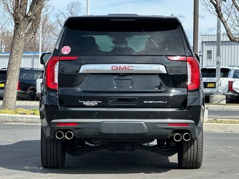 Used 2021 GMC Yukon Denali w/ Denali Premium Package AWD/4WD image 5