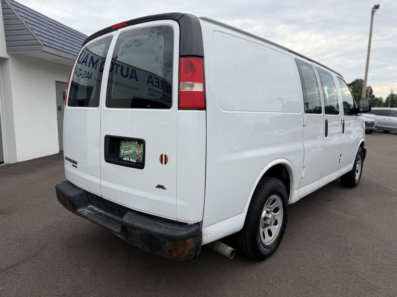 Used 2014 Chevrolet Express 1500 RWD image 8