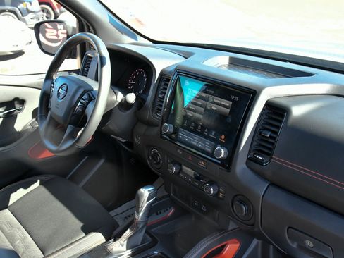 Used 2024 Nissan Frontier PRO-4X w/ Off-Road Protection Package image 44