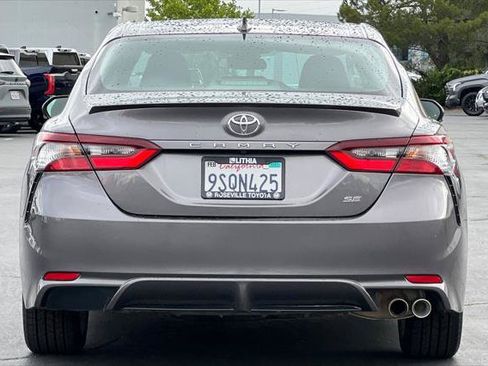 Certified 2022 Toyota Camry SE FWD image 8