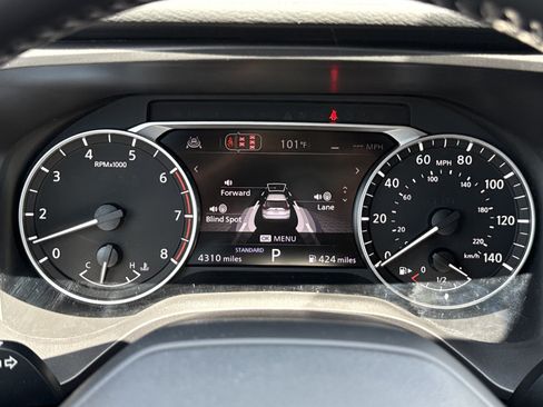 Used 2026 Nissan Rogue SV FWD image 19