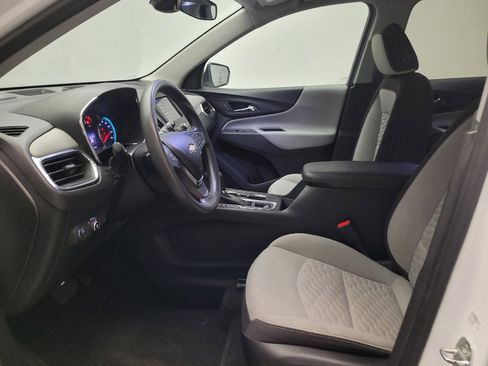 Used 2020 Chevrolet Equinox LT w/ LPO, Floor Liner Package AWD/4WD image 17