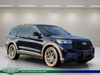 Used 2025 Ford Explorer ST AWD/4WD video 1