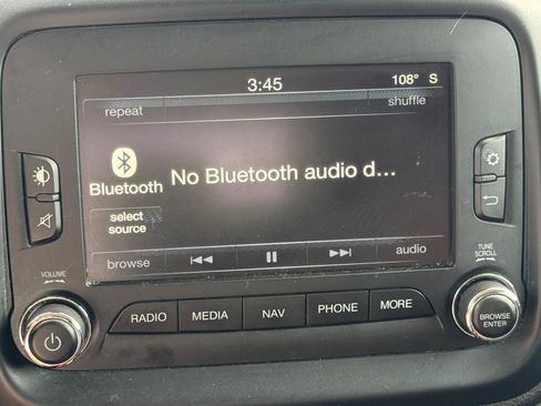 Used 2016 Jeep Renegade Trailhawk image 20