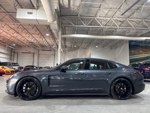 Used 2017 Porsche Panamera image 5