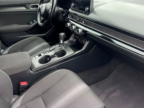 Used 2025 Honda Civic Sport image 16
