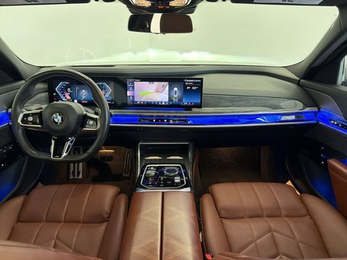 Certified 2024 BMW 760i xDrive AWD/4WD image 17