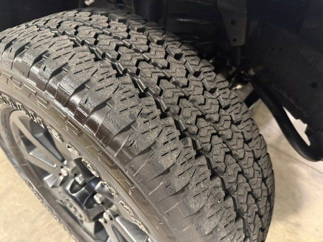 Used 2024 RAM 2500 Big Horn w/ Night Edition AWD/4WD image 5