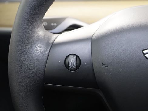 Used 2023 Tesla Model 3 Standard Range RWD image 31