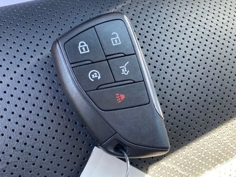 Certified 2023 Buick Envision Essence AWD/4WD image 24