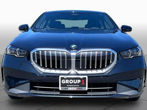 Used 2024 BMW 530i xDrive w/ Convenience Package AWD/4WD image 4