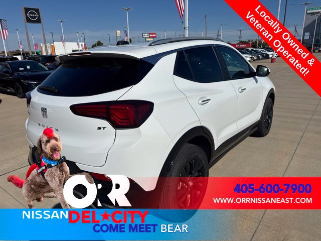 Used 2024 Buick Encore GX Sport Touring AWD/4WD image 5