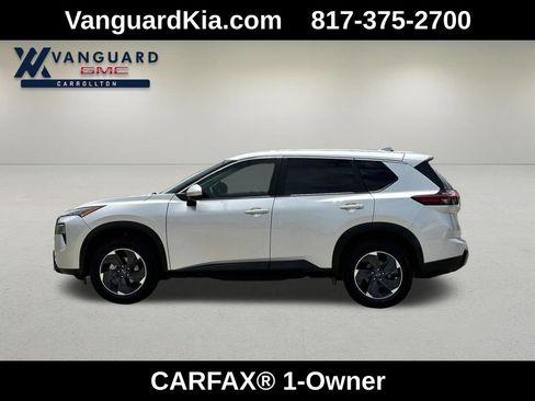 Used 2024 Nissan Rogue SV AWD/4WD image 3