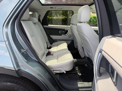Used 2019 Land Rover Discovery Sport HSE AWD/4WD image 28