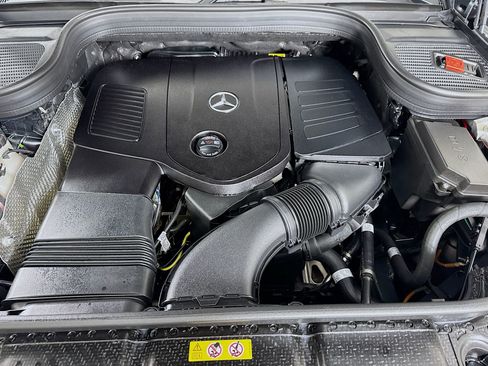 New 2026 Mercedes-Benz GLE 450e 4MATIC image 33