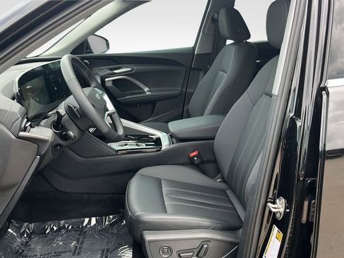 Used 2025 Audi Q5 Premium w/ 19" Wheel Package AWD/4WD image 14